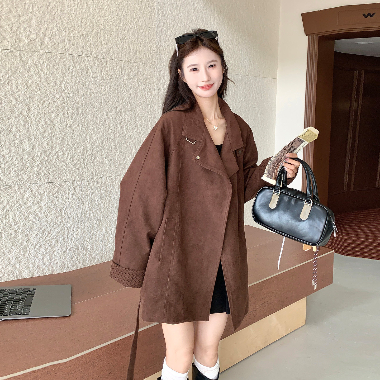 复古麂皮绒短款风衣女秋季翻领