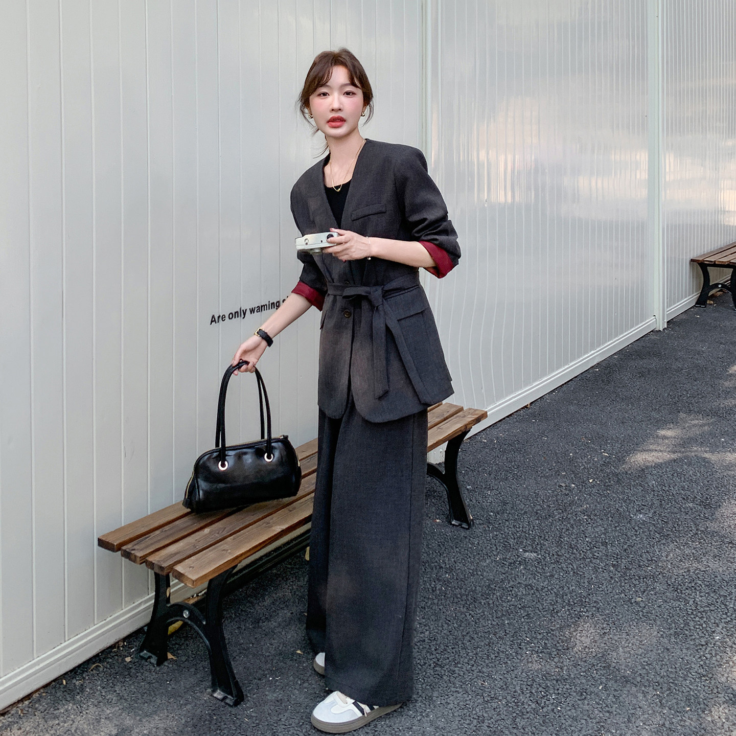 深灰色韩系通勤风V领西服套装女2026春新款气质休闲阔腿裤两件套