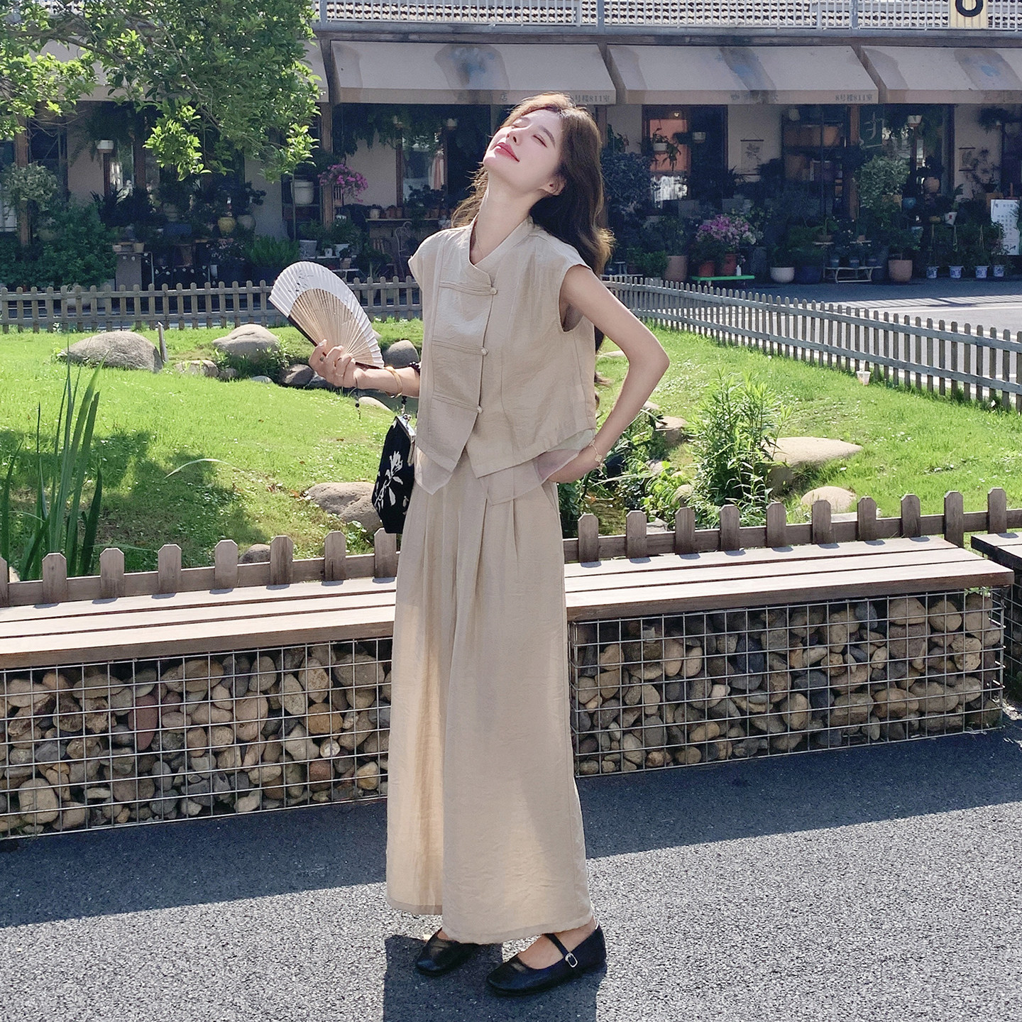 卡其色新中式禅意清冷风穿搭夏日盘扣马甲阔腿裤两件套女2026新款
