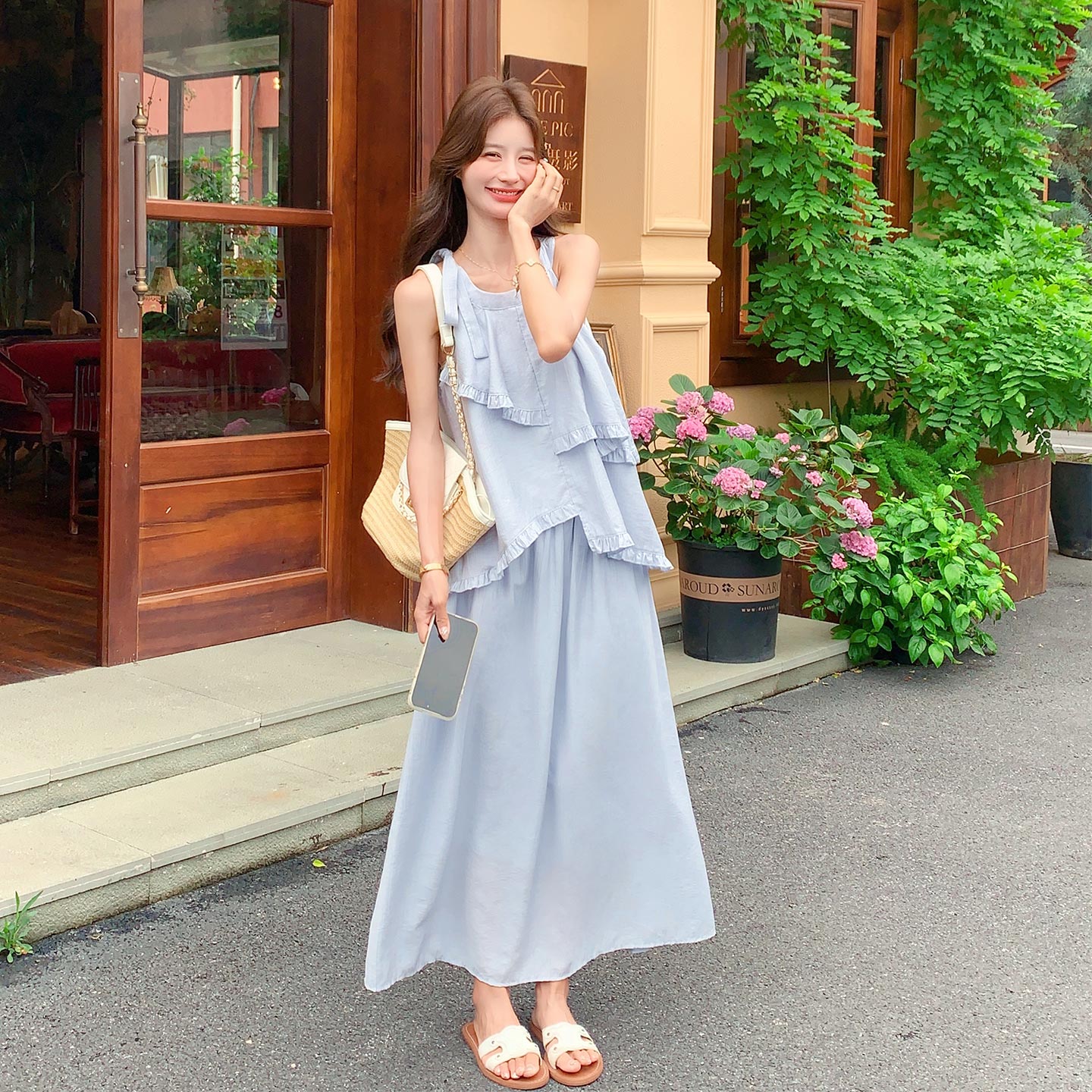 清新甜美慵懒风套装女2026夏日不规则荷叶边挂脖上衣半身裙两件套