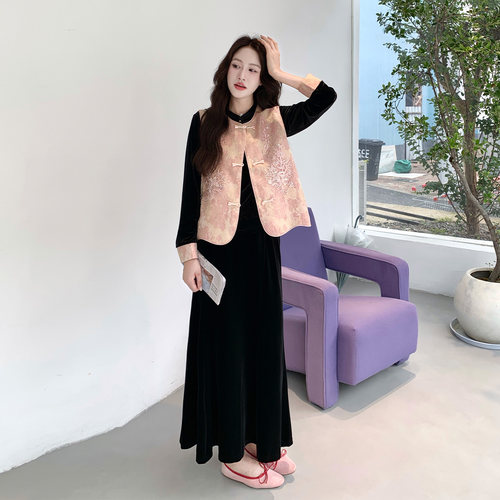 秋季新中式刺绣马甲三件套女