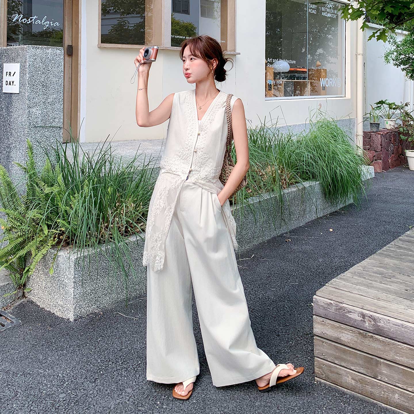法式小资名媛风减龄套装女2026新款蕾丝拼接马甲阔腿裤两件套夏日