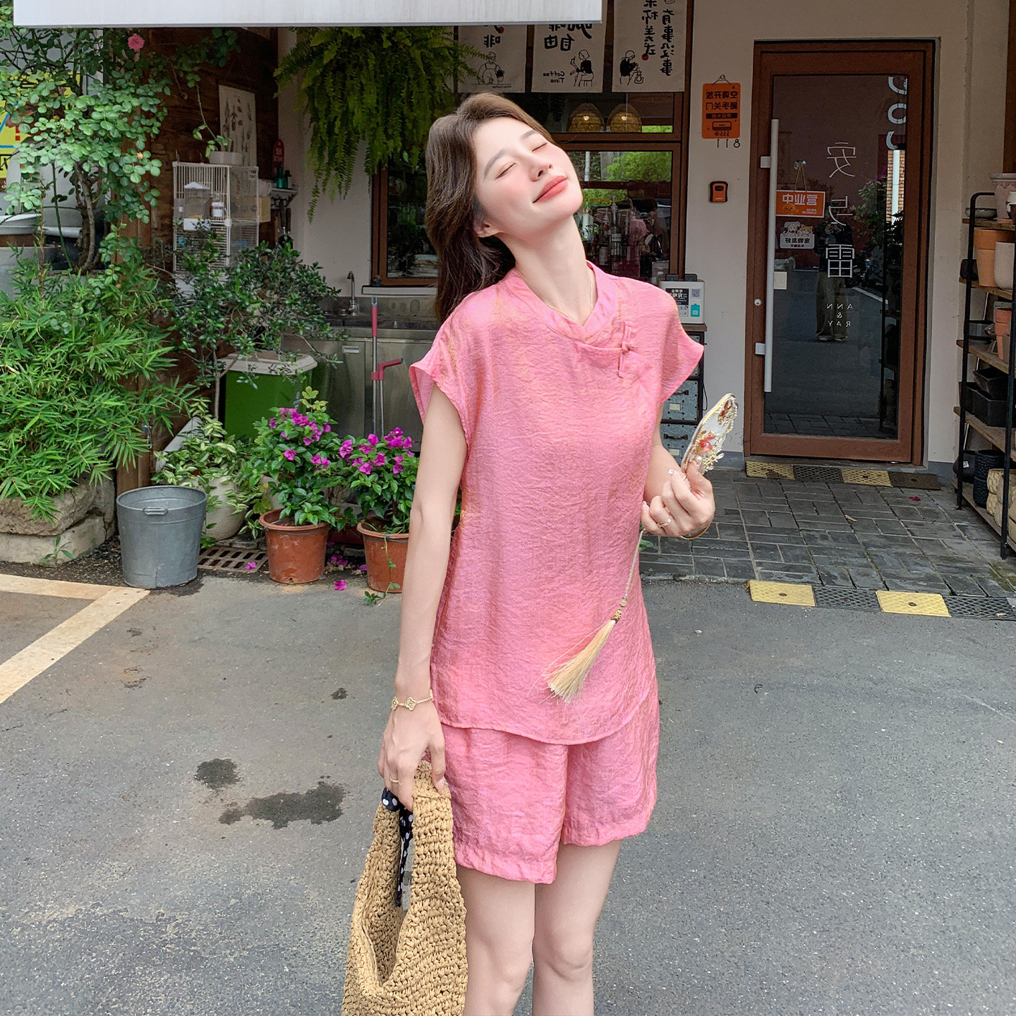 粉色新中式盘扣上衣短裤套装女