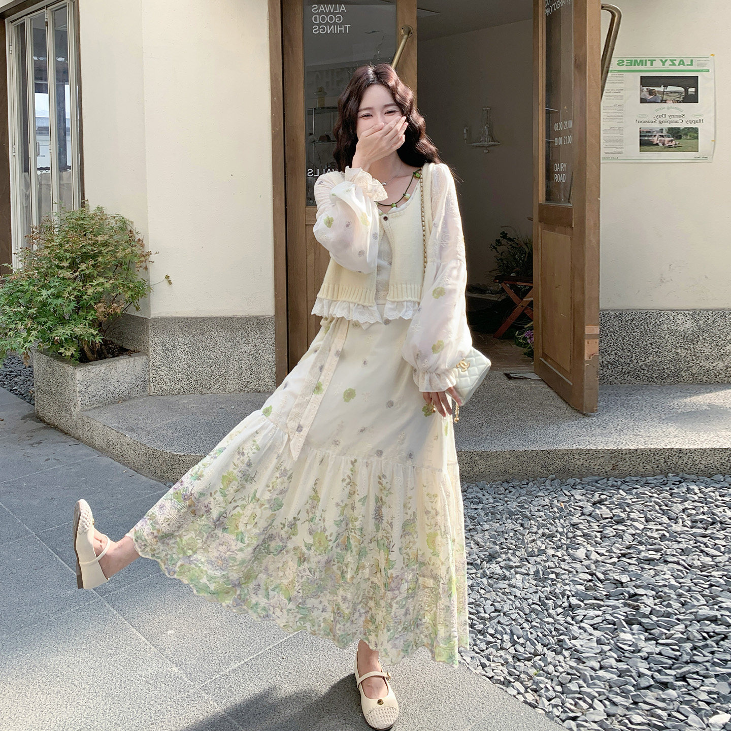 法式田园风碎花连衣裙套装女2026春超好看减龄针织马甲长裙两件套