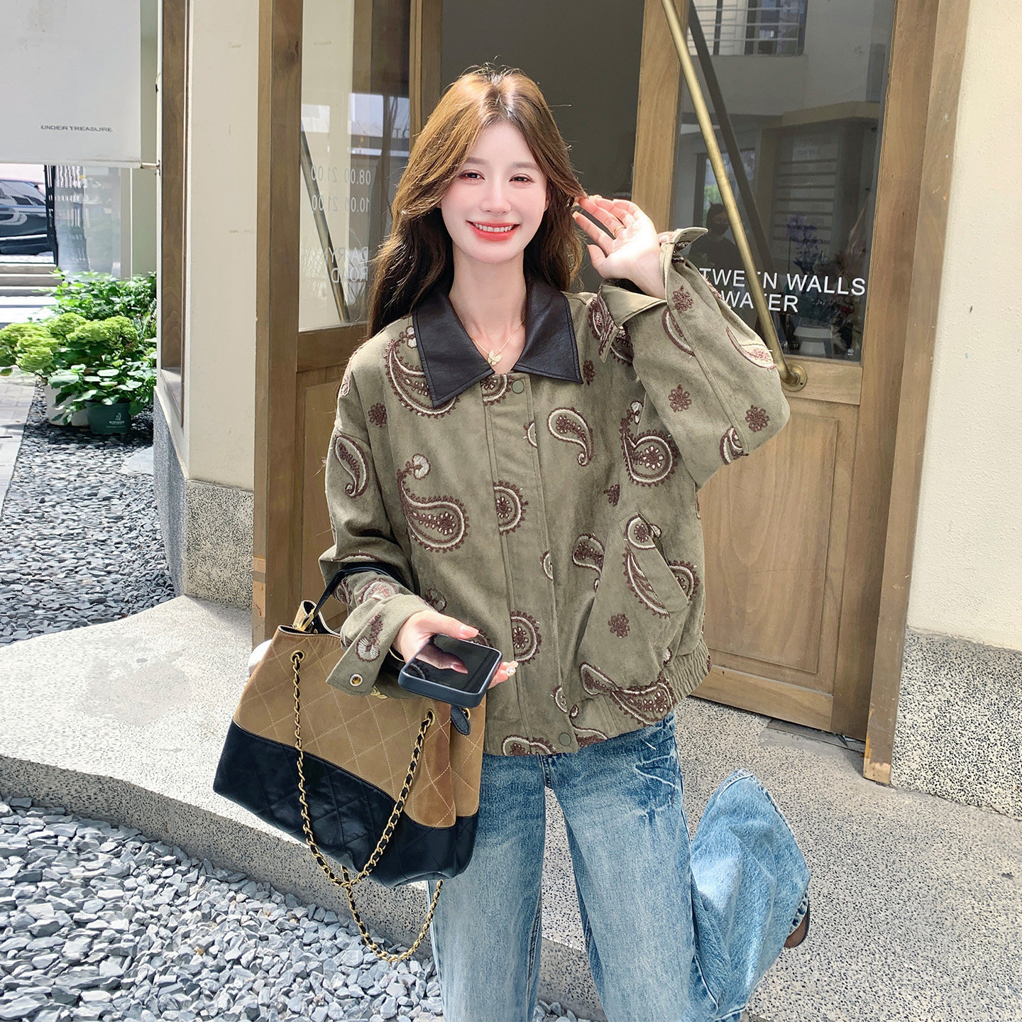 复古刺绣翻领短外套女显瘦百搭