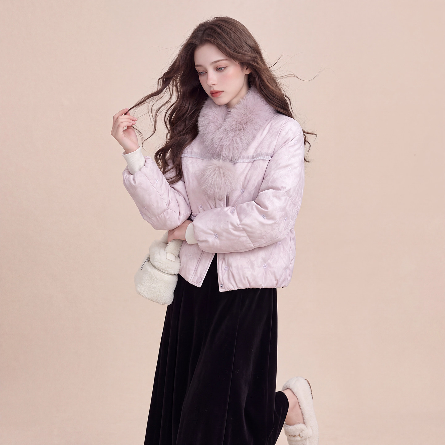 甜美毛领白鸭绒保暖羽绒服女冬