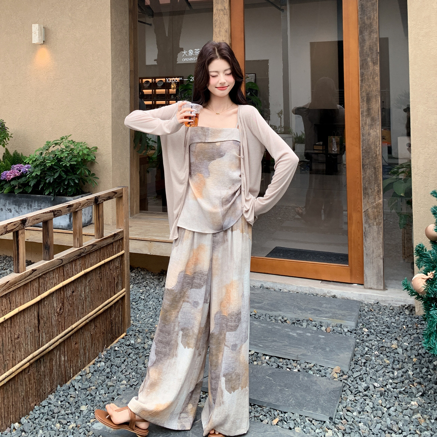 法式慵懒风一整套穿搭女2026夏季新款气质开衫晕染吊带阔腿裤套装