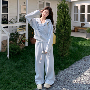 早春韩里韩气设计感卫衣套装女短款连帽上衣阔腿裤两件套2026新款