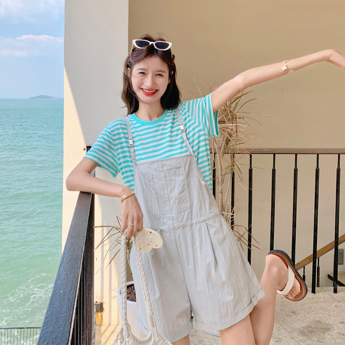 夏季女工装背带裤T恤两件套