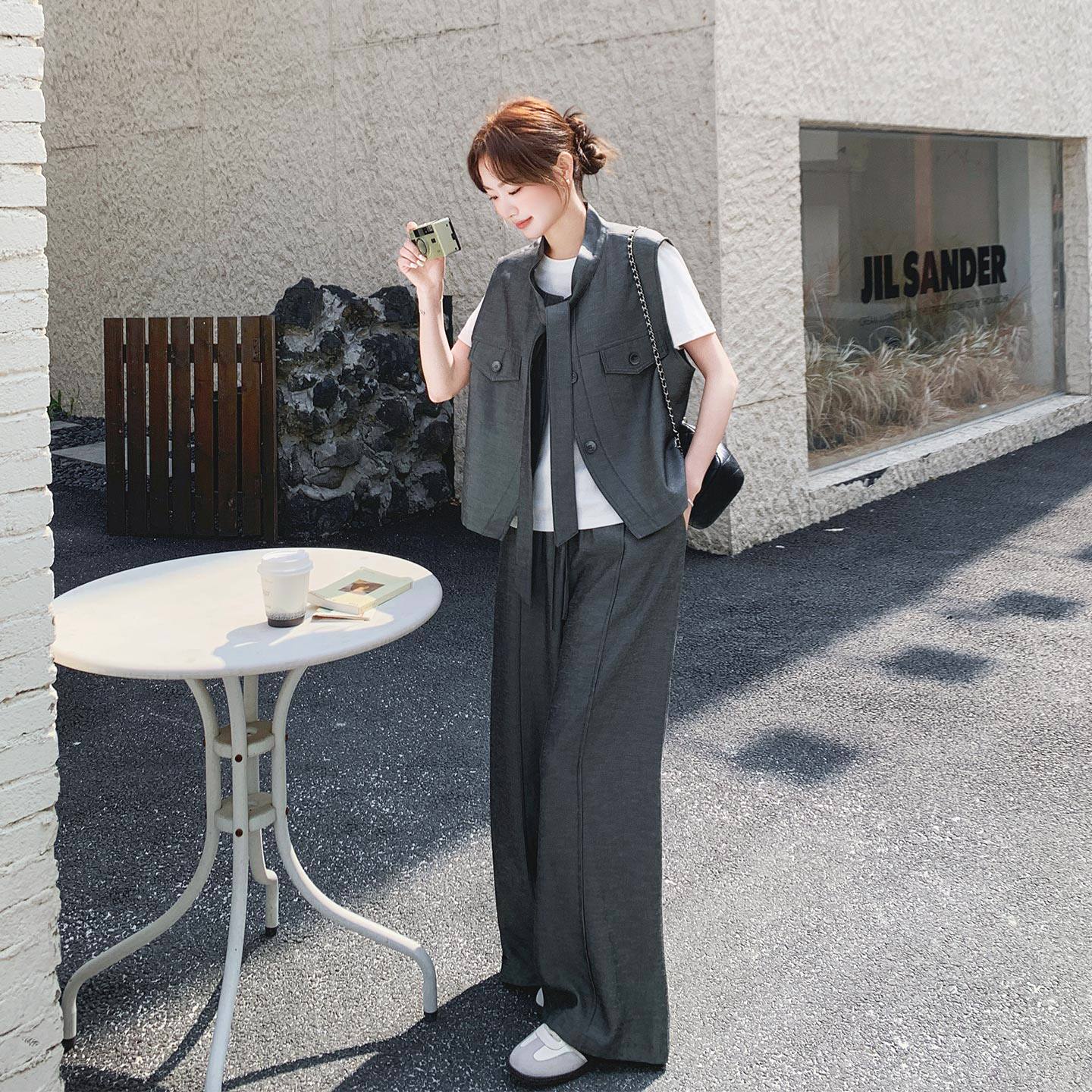 灰色高知设计感系带马甲套装女2026夏季新款休闲内搭阔腿裤三件套