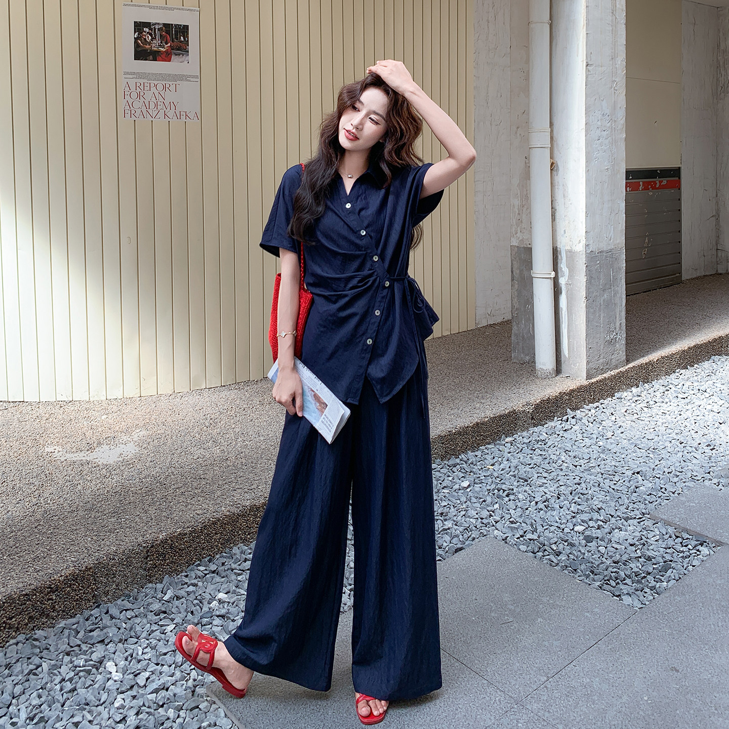 韩版高知得体盐系穿搭女2026新款夏日设计感收腰衬衫阔腿裤两件套