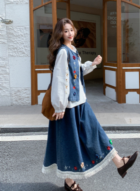 法式文艺范绣花牛仔三件套女2026初春新款马甲花边衬衫半身裙套装