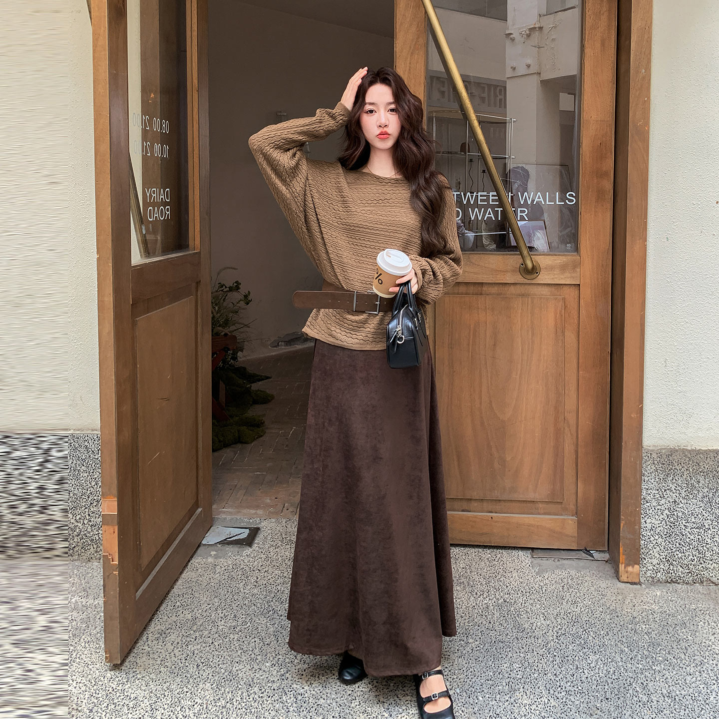复古棕色系穿搭一整套女2026早秋新款温柔风针织毛衣半身裙两件套