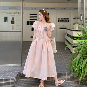 夏季甜美粉色泡泡袖少女连衣裙