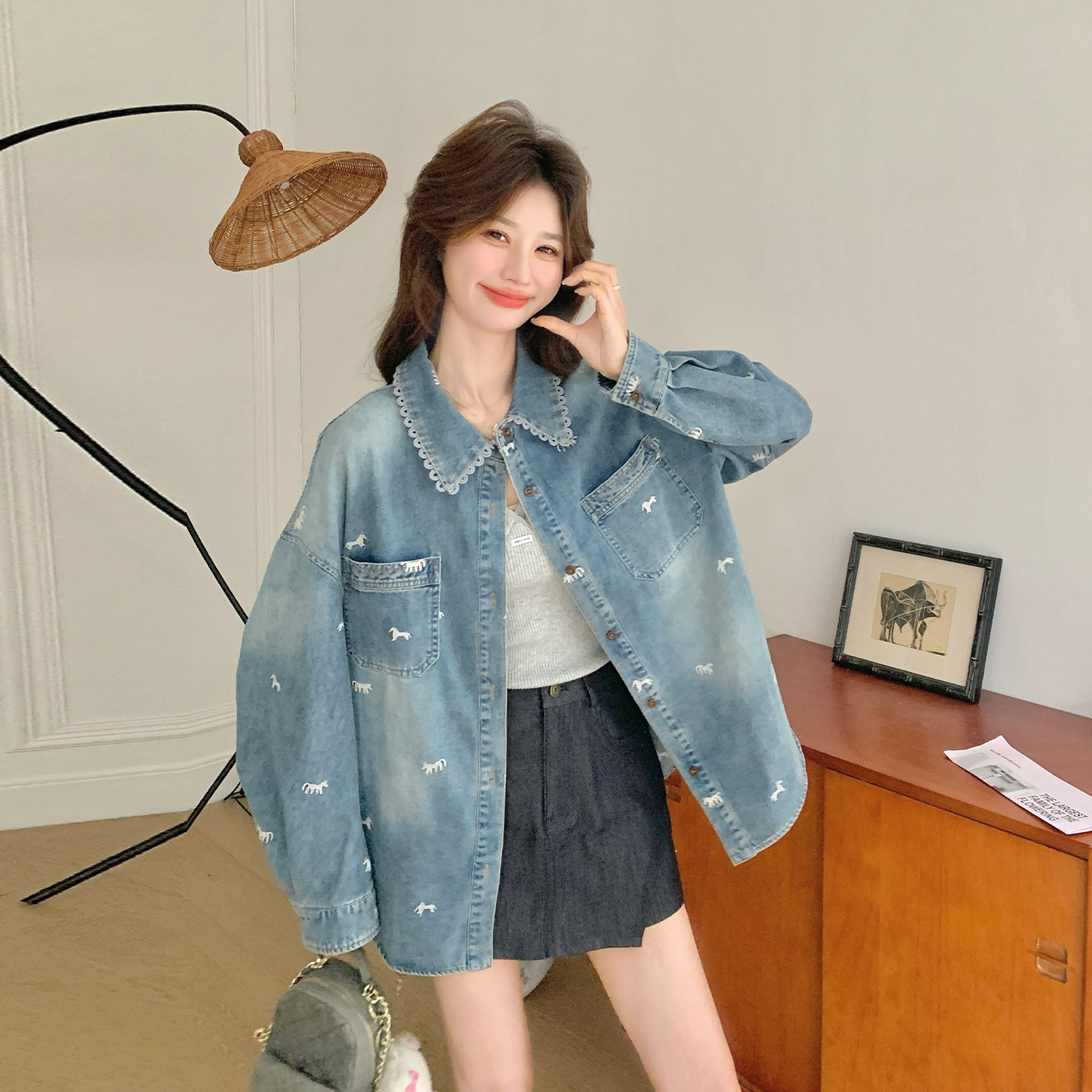 今年流行爆款时尚刺绣牛仔外套女2026春季新款高级感小马花边上衣