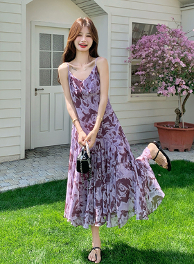 紫色绝美巨好看碎花连衣裙女2026新款夏日法式风情万种浪漫碎花裙