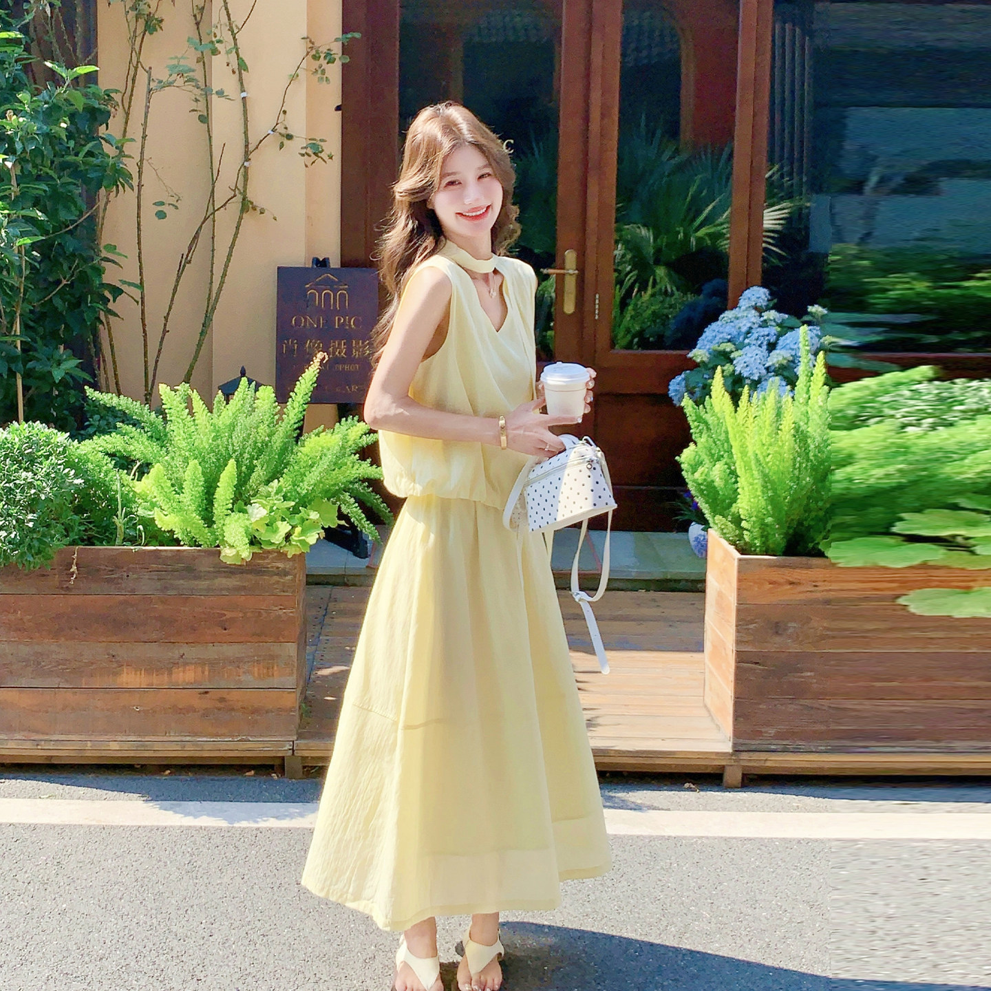 夏季盐甜系显瘦减龄背心两件套女