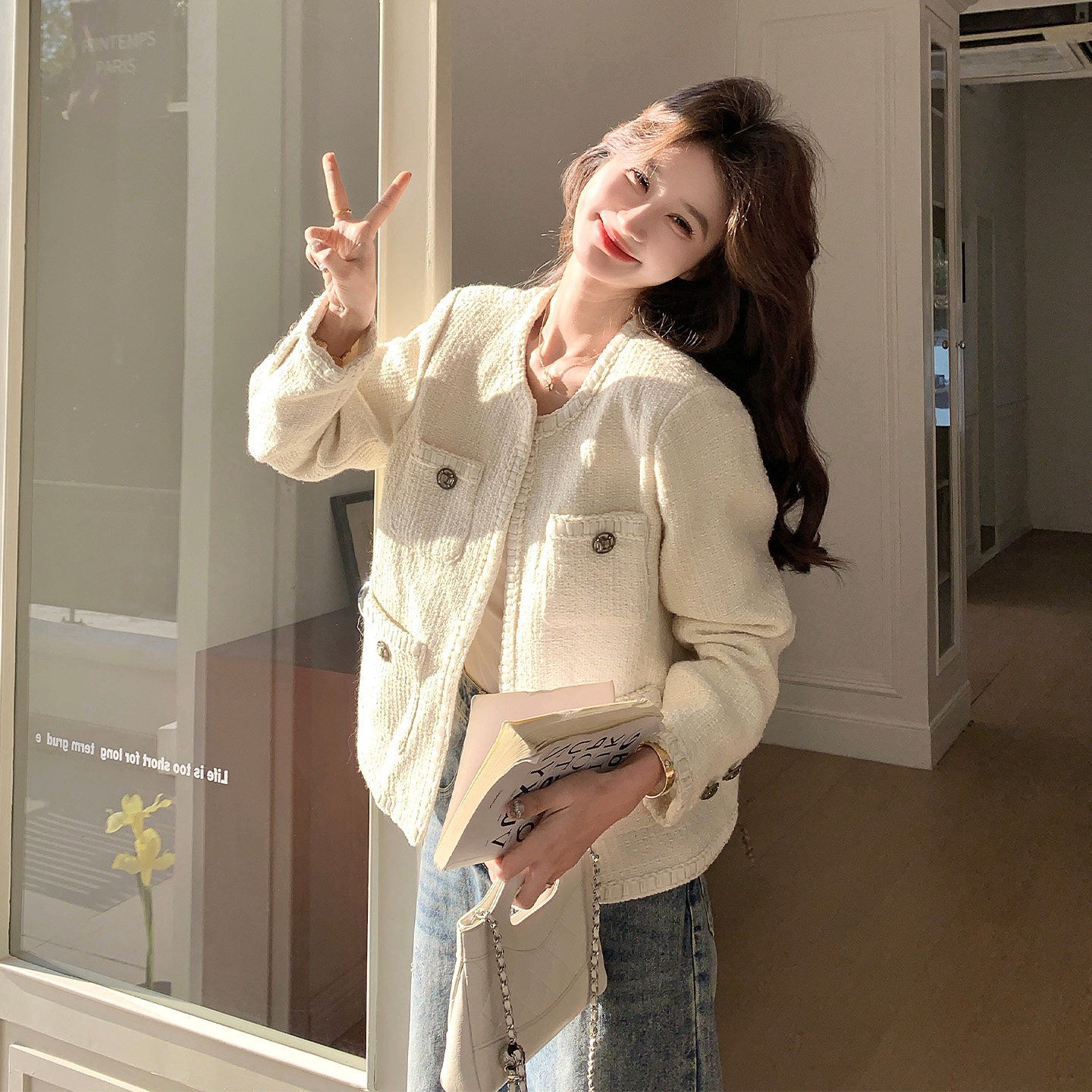 米白色温柔减龄小香风外套女2026春新款小个子时尚设计感百搭上衣