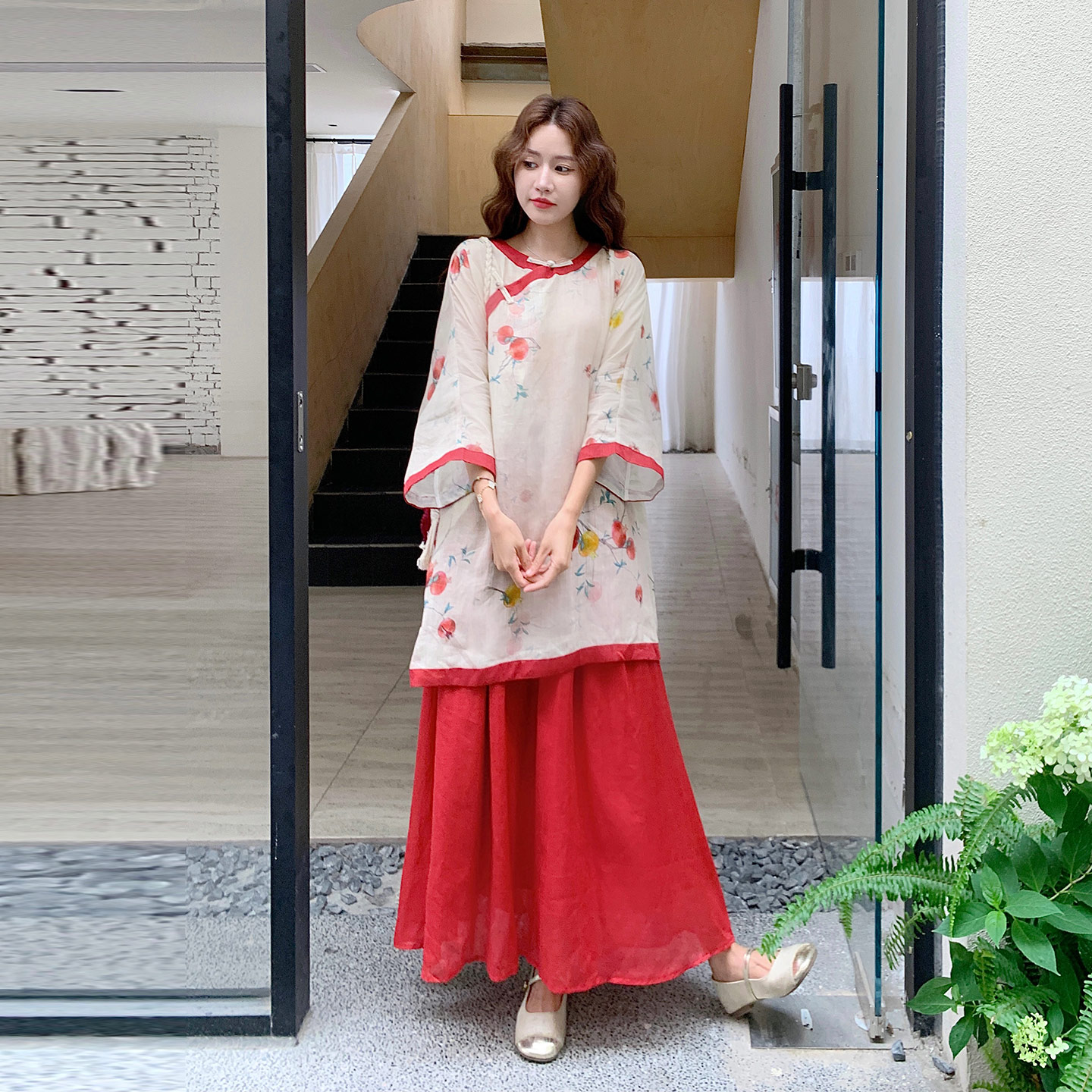 红色复古明媚贵气感穿搭夏日国风印花上衣半身裙两件套女2026新款