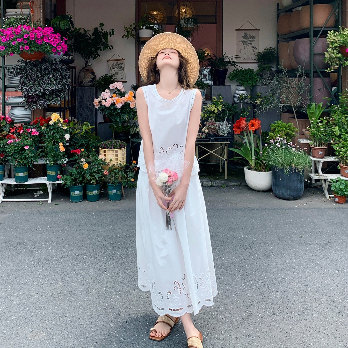 白色高知得体清冷风套装女2026新款夏日镂空钩花背心半身裙两件套