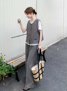 深灰色设计感扎染印花套装女2026夏新款复古马甲T恤阔腿裤三件套