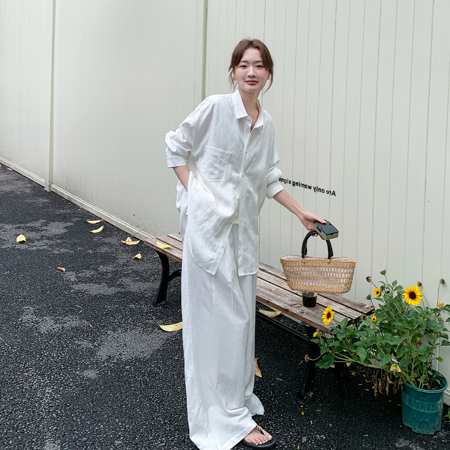 白色高级感老钱风套装女夏2026新款长袖衬衣蕾丝马甲阔腿裤两件套