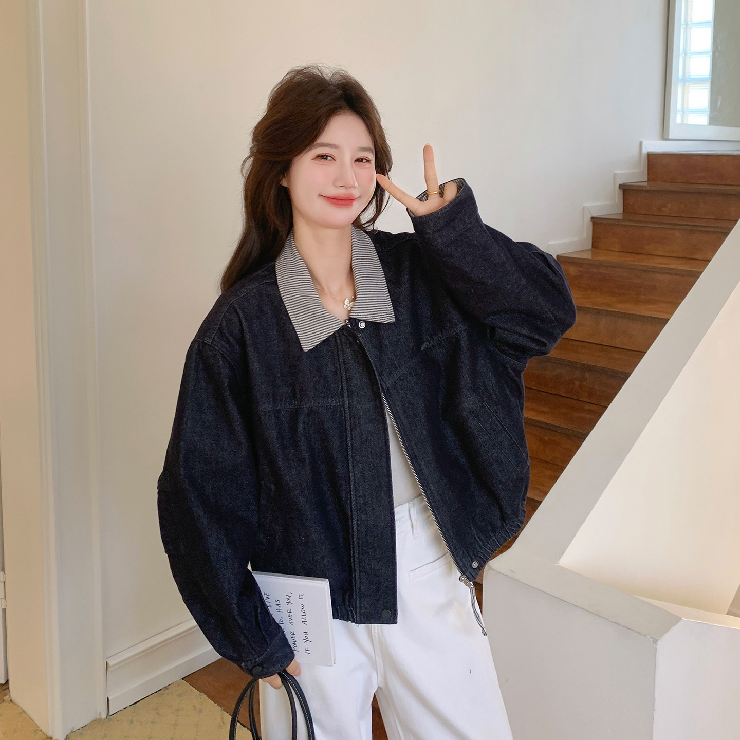 韩版小个子穿搭时尚牛仔外套女2026春季新款复古减龄撞色翻领上衣