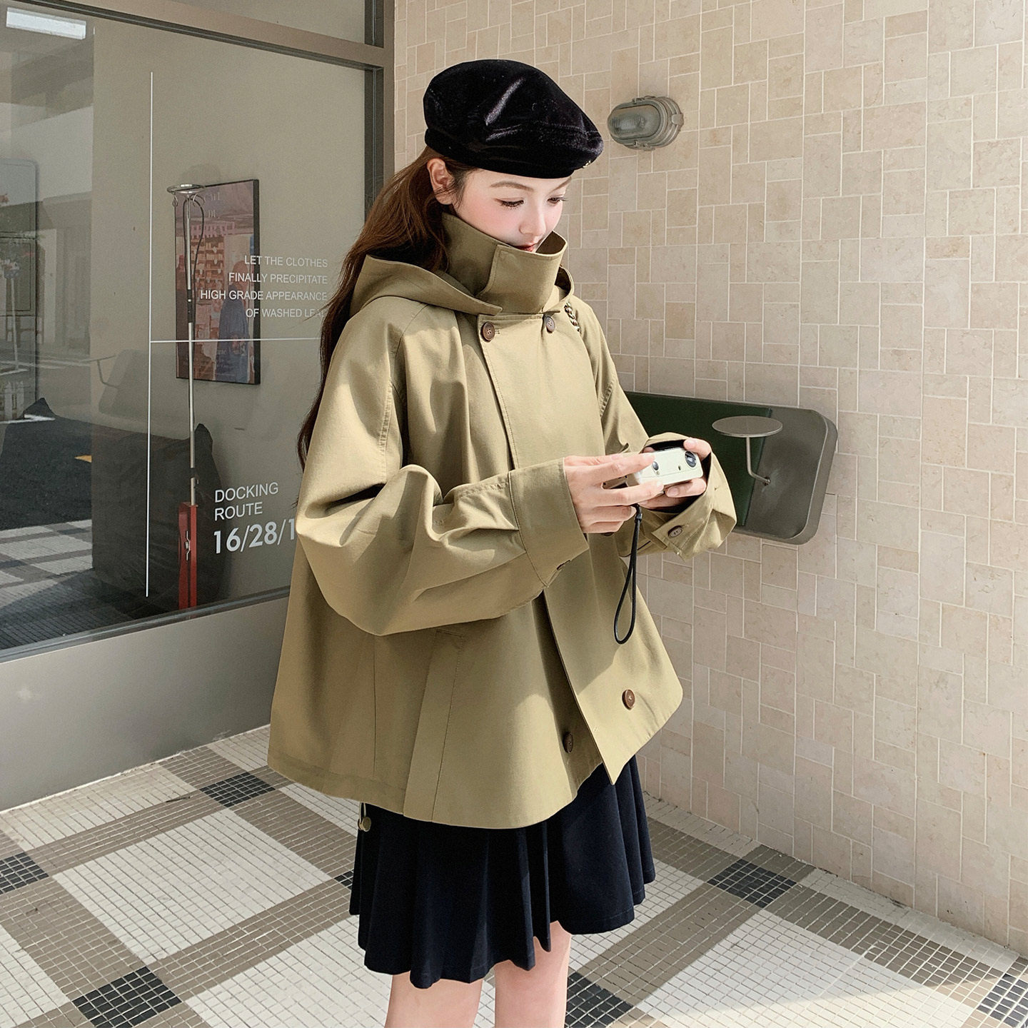 韩版可盐可甜休闲风翻领外套女2026秋季新款小个子休闲风连帽风衣