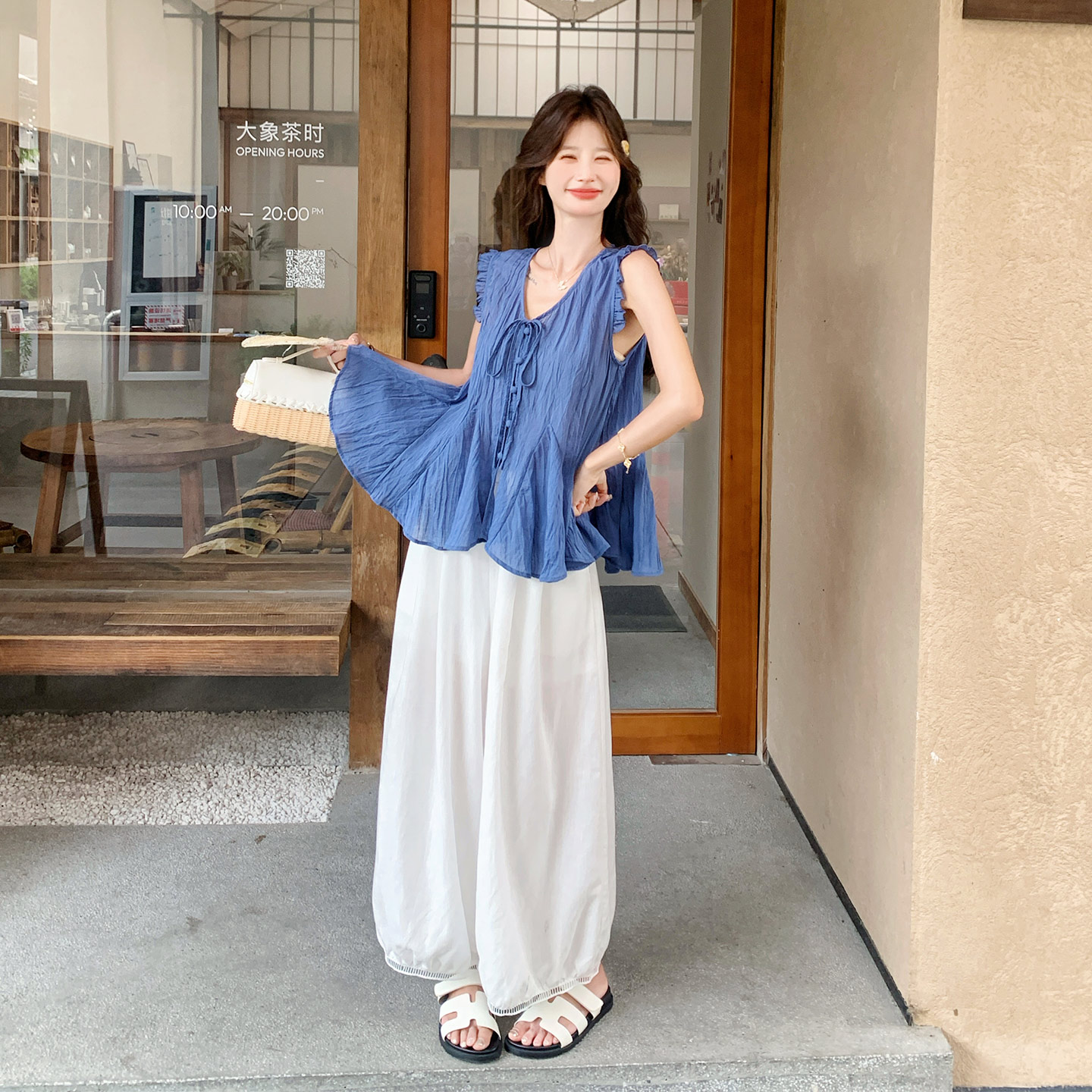 夏日盐系高级感时尚套装女2026新款肌理感无袖上衣阔腿裤两件套