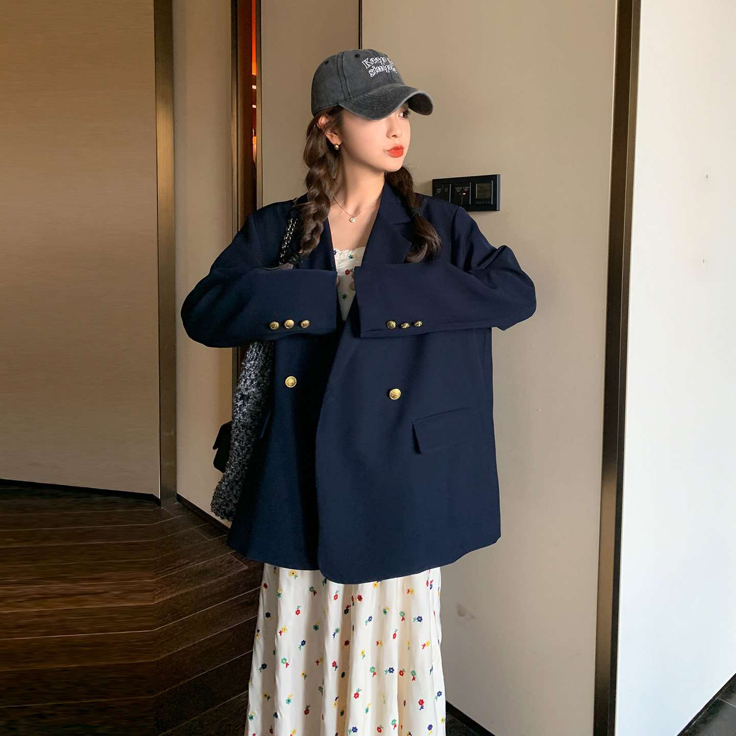 藏青色时尚高级感西装外套2026春新款韩版职场穿搭气场大女主西服