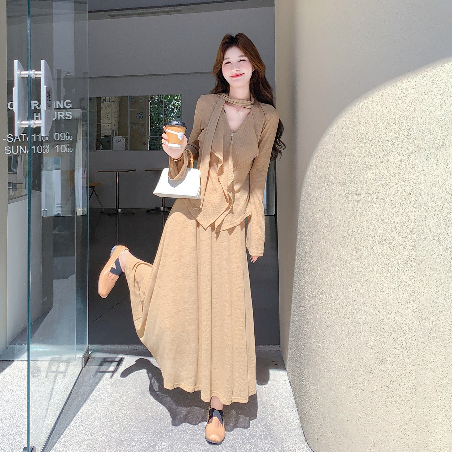 卡其色轻熟优雅女神范穿搭2026新款荷叶边针织开衫半身裙两件套秋
