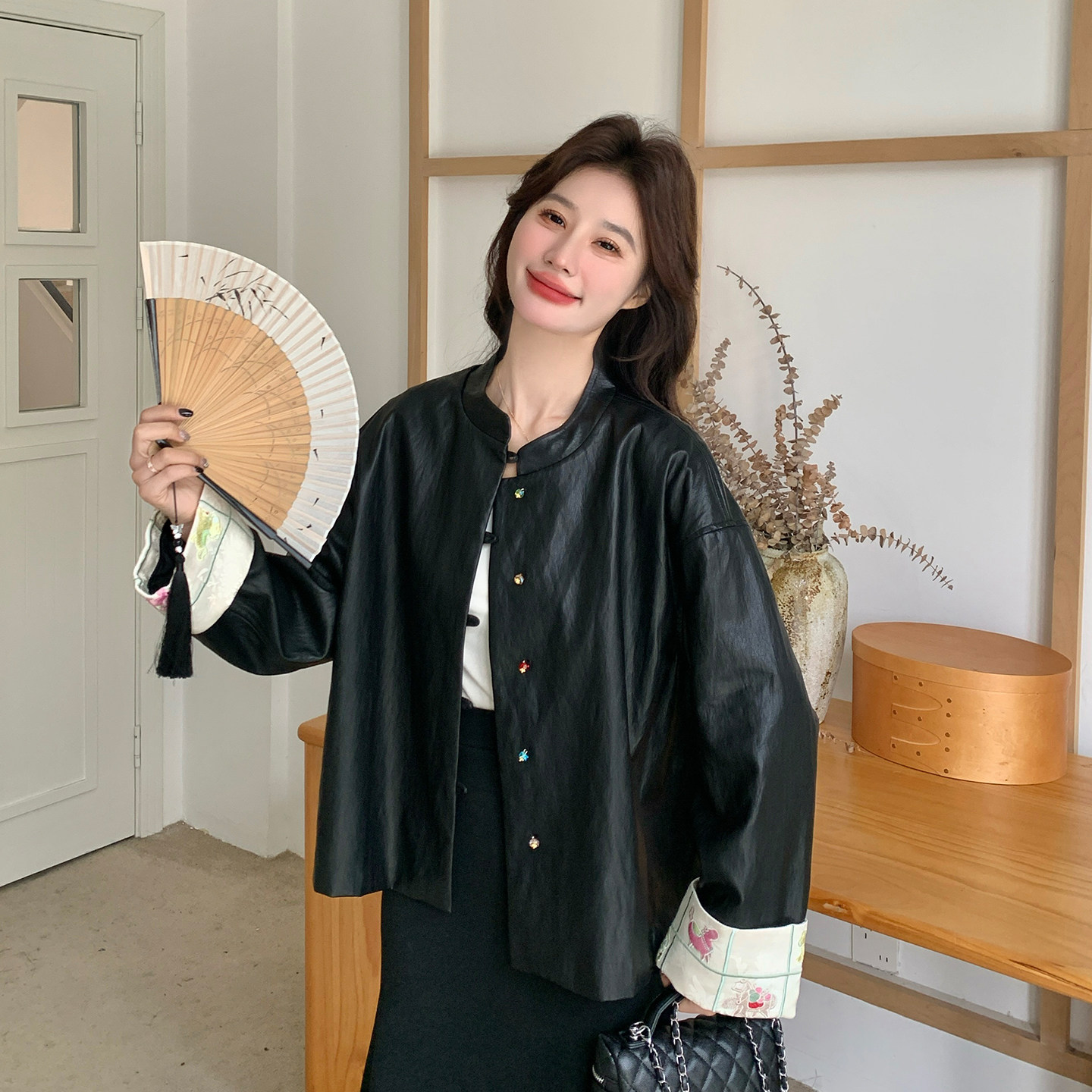 黑色新中式复古PU皮衣外套女2026春季新款时髦洋气高级感盘扣夹克