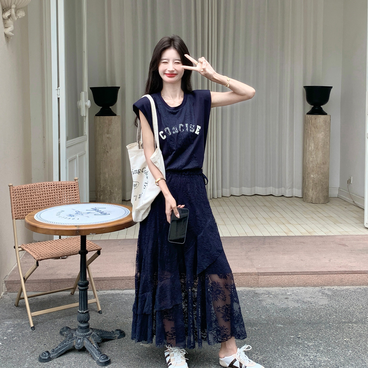 夏季女藏青无袖T恤蕾丝裙两件套