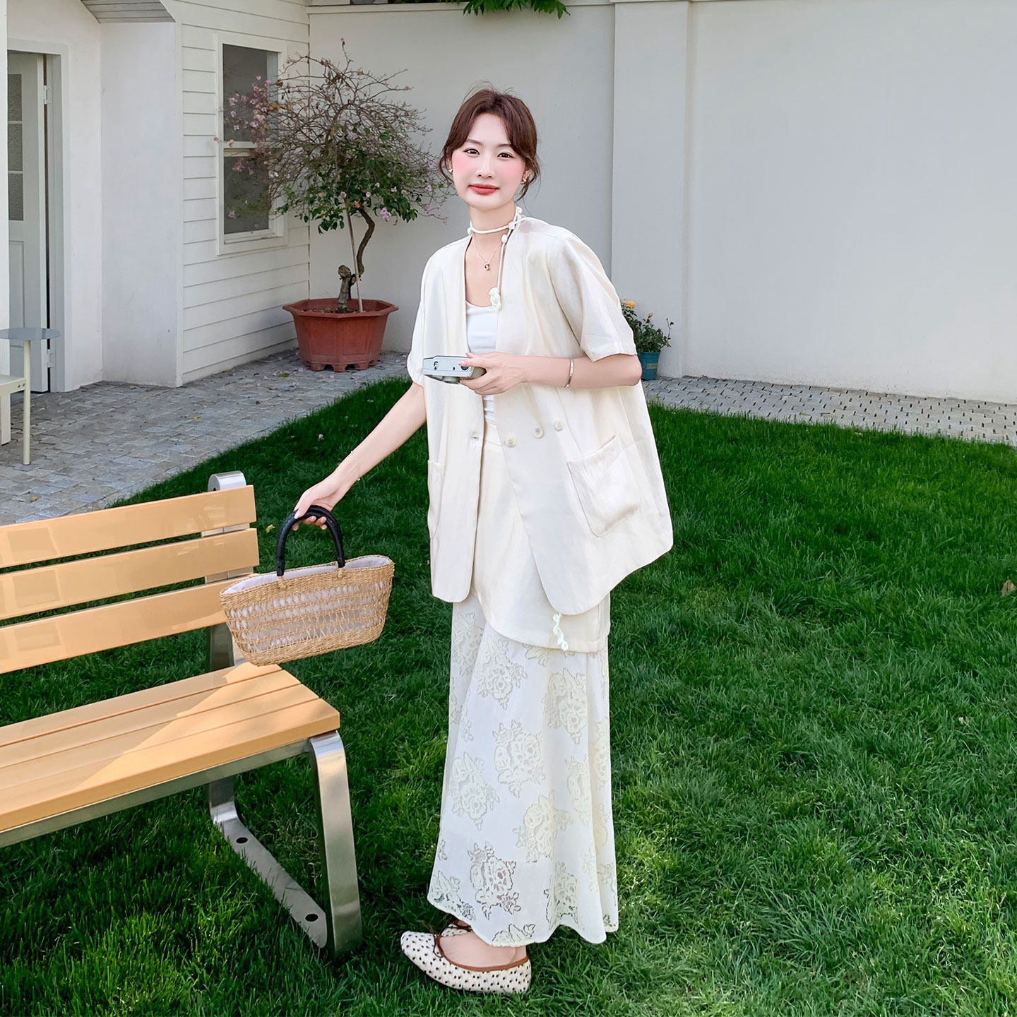 端庄大气优雅风套装女2026新款夏日V领短袖西装蕾丝半身裙两件套