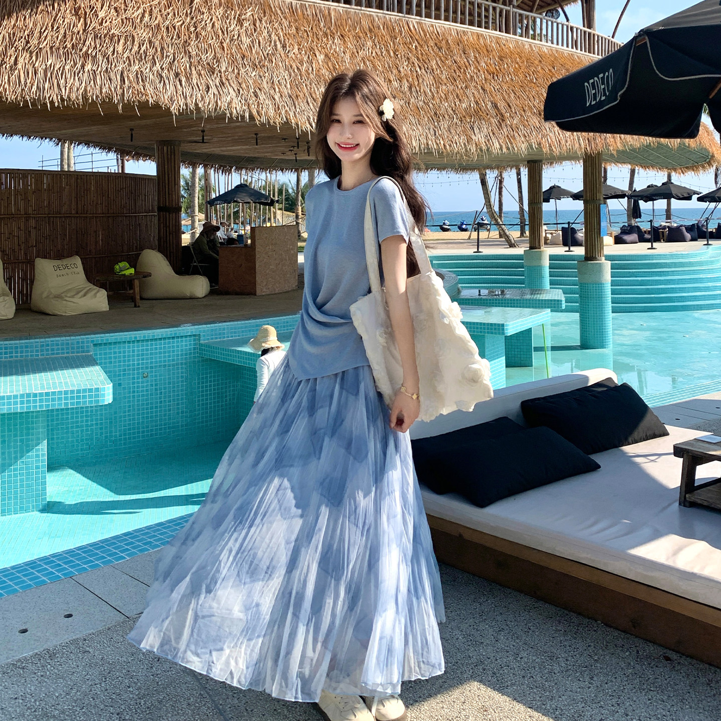 2026新款今年流行爆款时尚套装女设计感上衣网纱拼色半身裙两件套