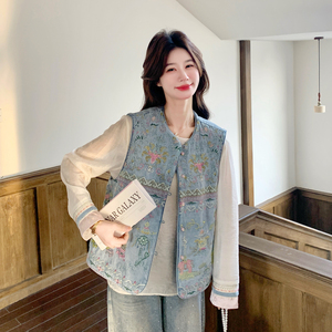 蓝色设计感文艺气质绣花马甲套装女2026早春新款圆领打底衫两件套