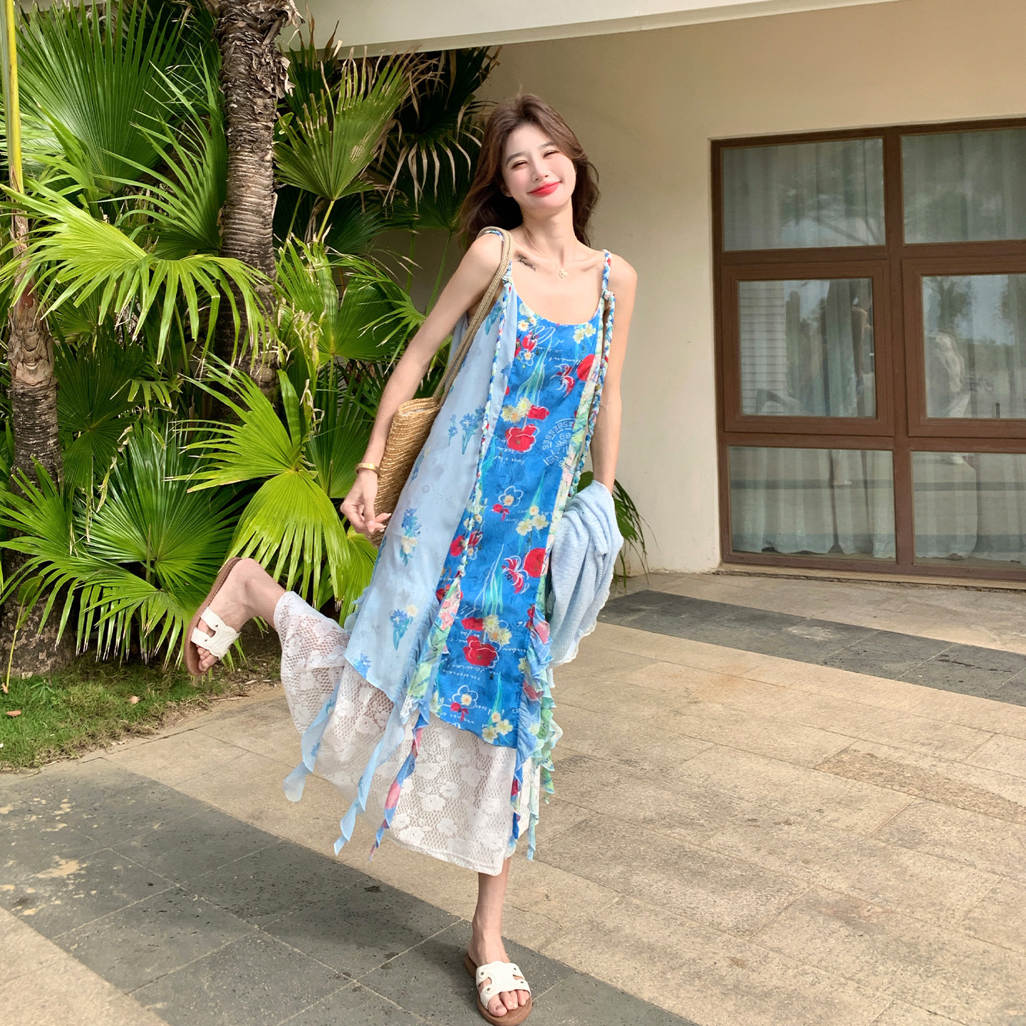 夏季海岛度假风设计感印花吊带连衣裙套装2026新款针织开衫两件套