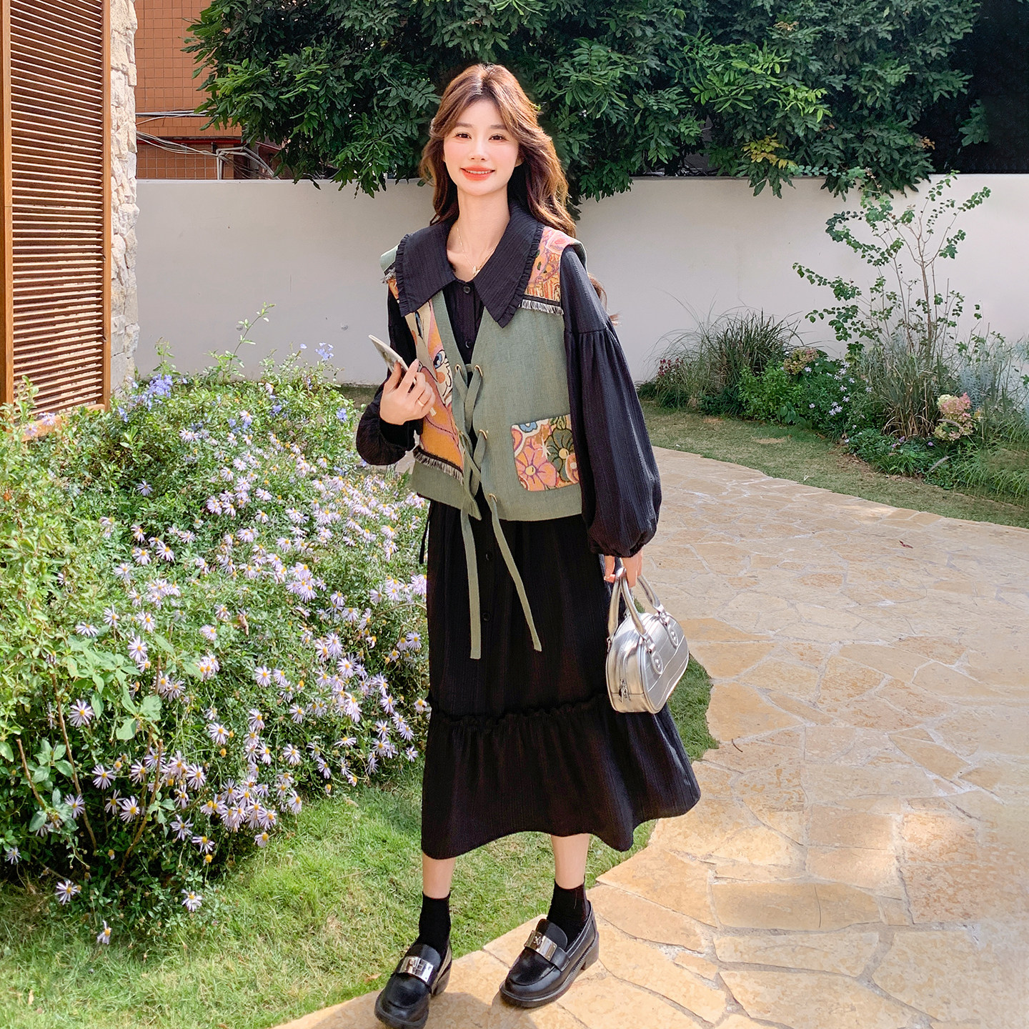 法式文艺风娃娃领长袖连衣裙套装女2026春印花牛仔马甲长裙两件套