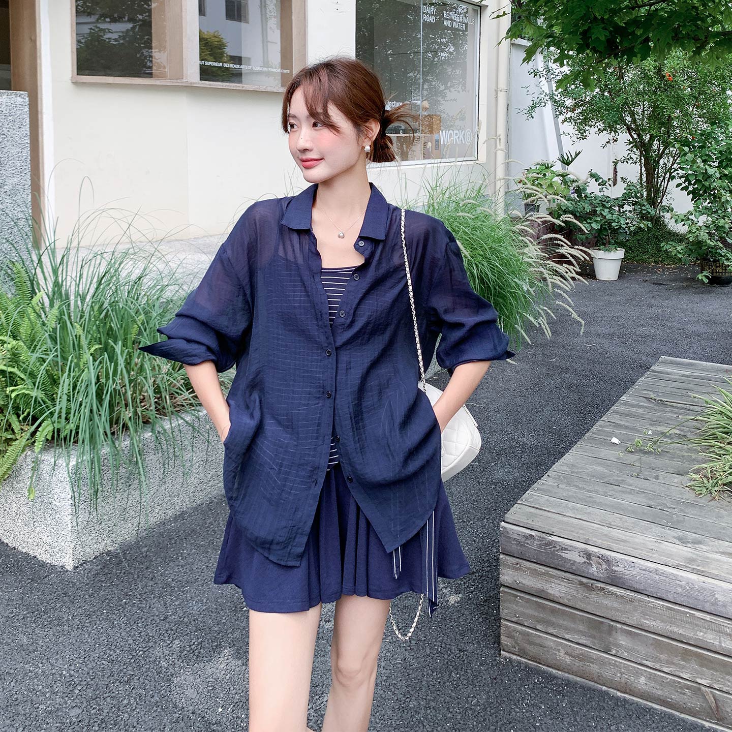 藏青色慵懒松弛感小个子休闲衬衫套装夏日条纹吊带短裤三件套2026