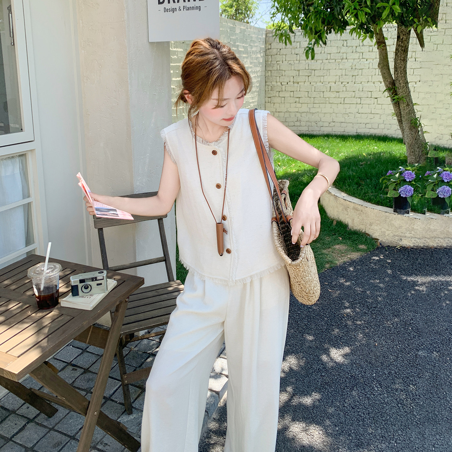 法式极简风高级感套装女士2026初夏新款流苏圆领马甲阔腿裤两件套