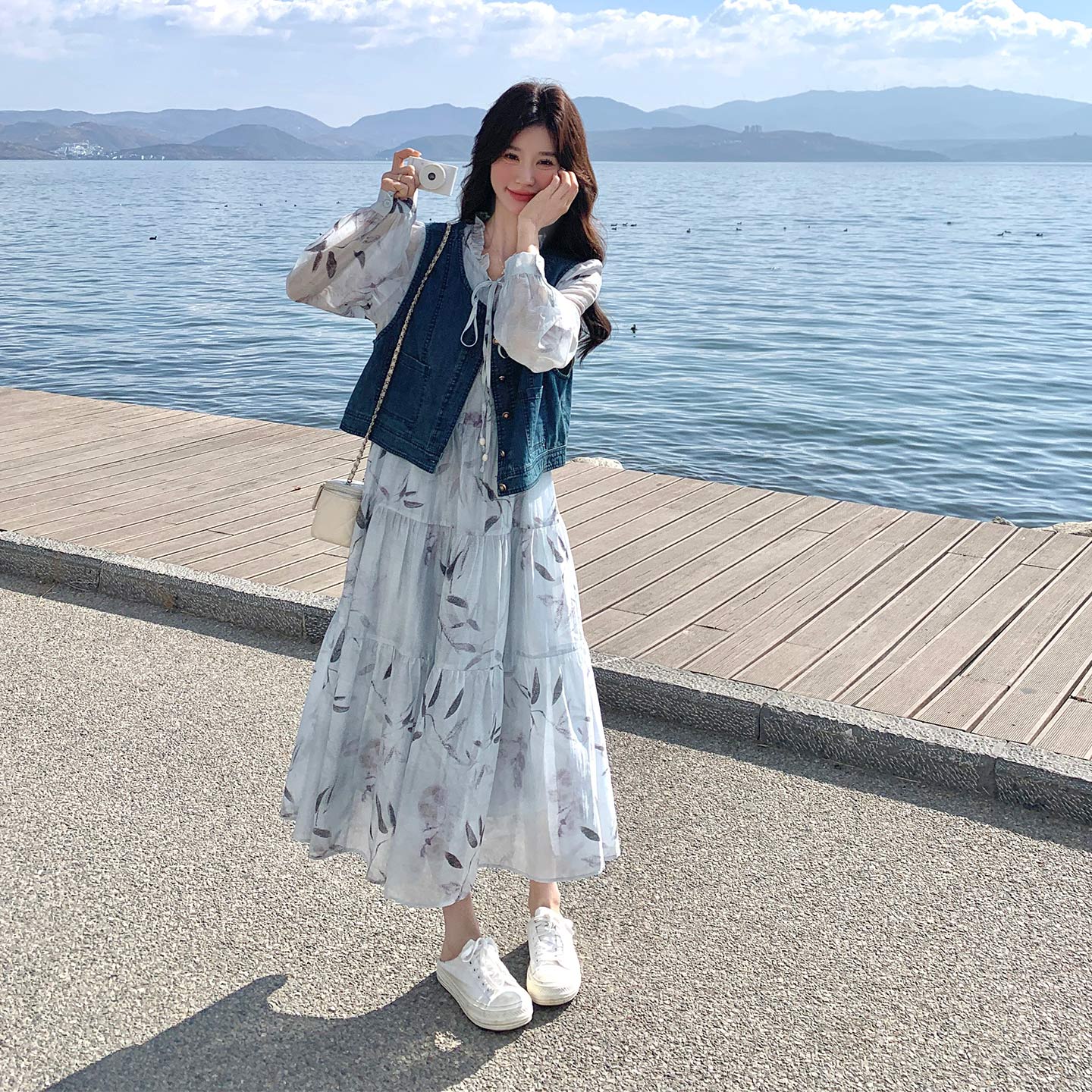 早秋绝美超好看水墨印花连衣裙套装女2026新款气质牛仔马甲两件套