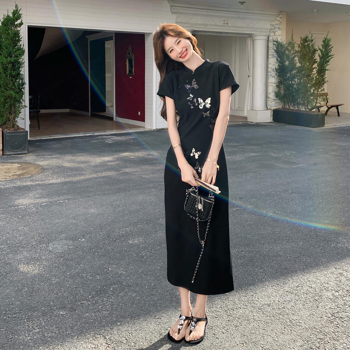 新中式复古大气名媛风连衣裙女2026新款夏日国风蝴蝶刺绣旗袍裙
