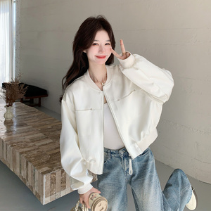 甜美可爱减龄白色棒球短外套女