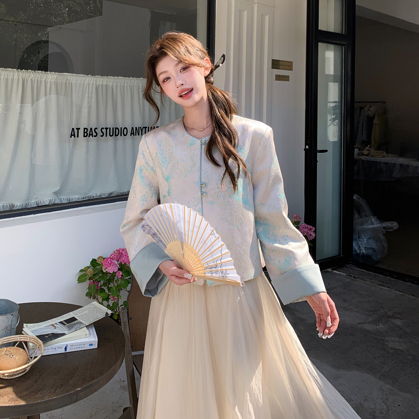 今年超火新中式国风刺绣外套女2026春季新款小个子高级感圆领上衣