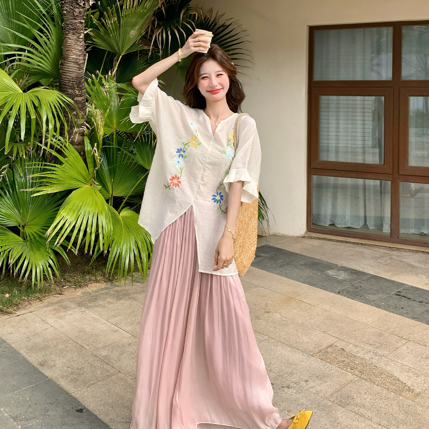 法式复古慵懒风气质套装女2026新款夏日花边刺绣衬衫半身裙两件套