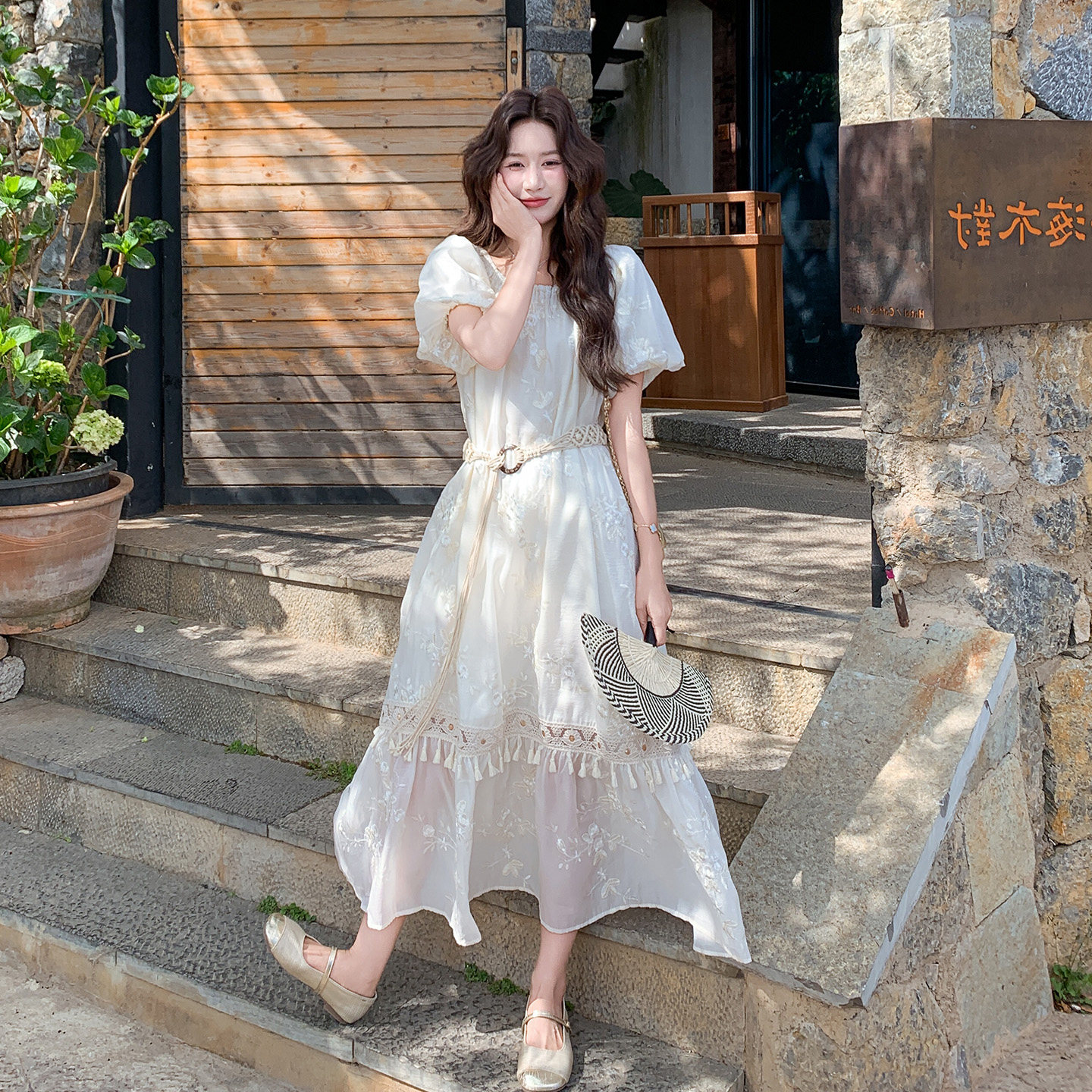 法式浪漫风泡泡袖连衣裙女白色