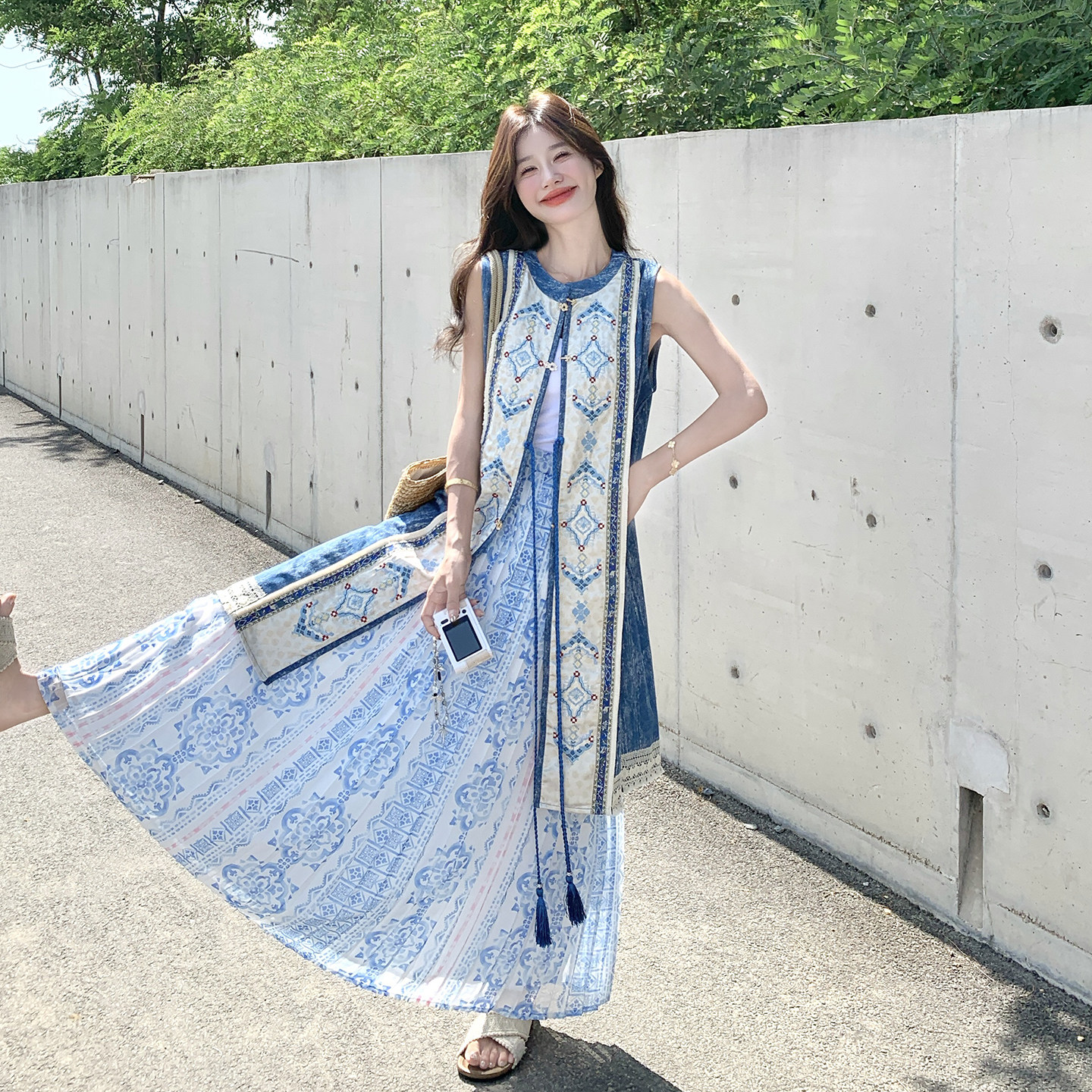 蓝色复古国风设计感套装女2026初夏新款撞色印花长衫半身裙两件套
