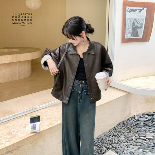 休闲翻领PU皮短款宽松女皮衣