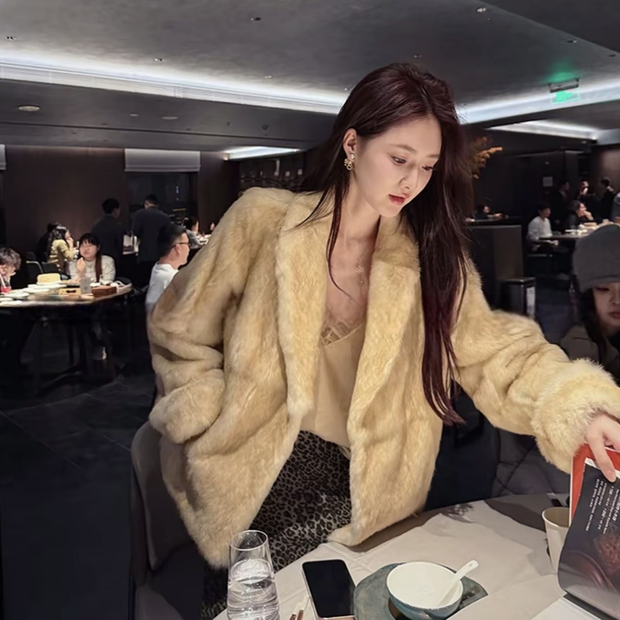 【中古琉璃】网红款金渐层100％整皮兔双色晕染皮草外套皮毛一体