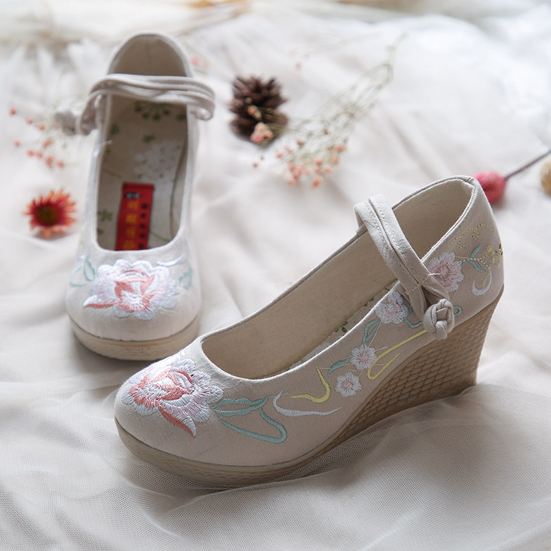 new pattern Hanfu collocation Embroidered shoes Ethnic style leisure time With slope Single shoes Antiquity Square dance shoes Old Beijing cloth shoesin the Women's Shoes, Low shoes  category - from Buy2taobao.com to provide professional Taobao agent buy service